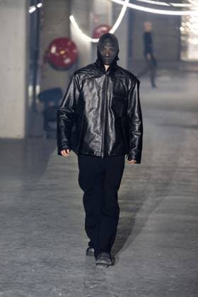 Vetements Womenswear Runway - PFW A mannequin model walks during the Vetements Womenswear Spring Summer 2026 show as part of Paris Fashion Week (PFW) on October 3, 2025 in Paris, France. Photo by Alexis Jumeau ABACAPRESS.COM Paris France  Copyright: xJumeauxAlexis ABACAx