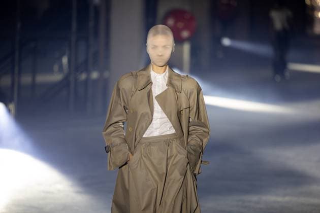 Vetements Womenswear Runway - PFW A mannequin model walks during the Vetements Womenswear Spring Summer 2026 show as part of Paris Fashion Week (PFW) on October 3, 2025 in Paris, France. Photo by Alexis Jumeau ABACAPRESS.COM Paris France  Copyright: xJumeauxAlexis ABACAx