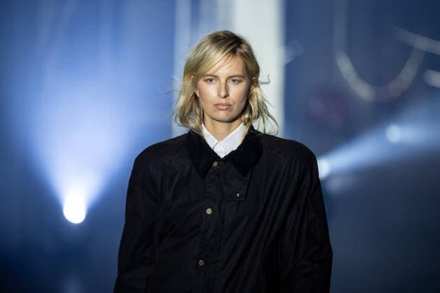 Vetements Womenswear Runway - PFW A mannequin model walks during the Vetements Womenswear Spring Summer 2026 show as part of Paris Fashion Week (PFW) on October 3, 2025 in Paris, France. Photo by Alexis Jumeau ABACAPRESS.COM Paris France  Copyright: xJumeauxAlexis ABACAx