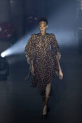 Vetements Womenswear Runway - PFW A mannequin model walks during the Vetements Womenswear Spring Summer 2026 show as part of Paris Fashion Week (PFW) on October 3, 2025 in Paris, France. Photo by Alexis Jumeau ABACAPRESS.COM Paris France  Copyright: xJumeauxAlexis ABACAx