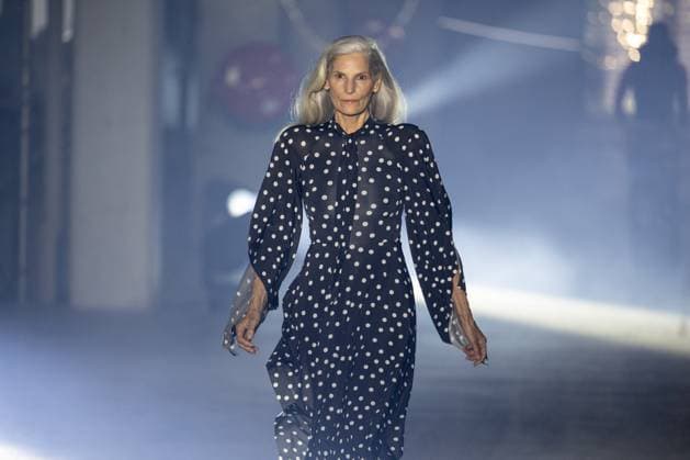 Vetements Womenswear Runway - PFW A mannequin model walks during the Vetements Womenswear Spring Summer 2026 show as part of Paris Fashion Week (PFW) on October 3, 2025 in Paris, France. Photo by Alexis Jumeau ABACAPRESS.COM Paris France  Copyright: xJumeauxAlexis ABACAx
