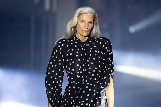 Vetements Womenswear Runway - PFW A mannequin model walks during the Vetements Womenswear Spring Summer 2026 show as part of Paris Fashion Week (PFW) on October 3, 2025 in Paris, France. Photo by Alexis Jumeau ABACAPRESS.COM Paris France  Copyright: xJumeauxAlexis ABACAx