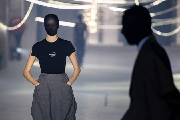Vetements Womenswear Runway - PFW A mannequin model walks during the Vetements Womenswear Spring Summer 2026 show as part of Paris Fashion Week (PFW) on October 3, 2025 in Paris, France. Photo by Alexis Jumeau ABACAPRESS.COM Paris France  Copyright: xJumeauxAlexis ABACAx