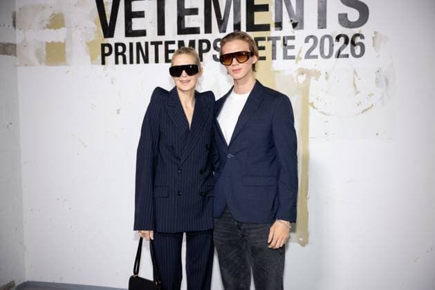 Photocall Vetements Womenswear - PFW Kelly Rutherford and Hermes Gustaf Daniel Giersch attends the Vetements Womenswear Spring Summer 2026 show as part of Paris Fashion Week (PFW) on October 3, 2025 in Paris, France. Photo by Alexis Jumeau ABACAPRESS.COM Paris France  Copyright: xJumeauxAlexis ABACAx