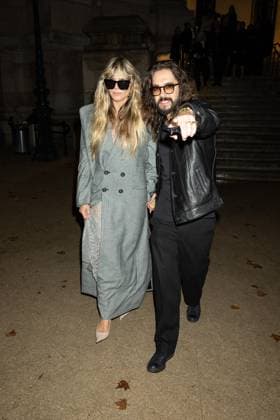 Heidi Klum, Tom Kaulitz outside EE72 magazine party at Le Grand Café during Paris Fashion Week PFW Ready to Wear Spring Summer 2026 on October 3rd, 2025 Jeremy MELLOUL Bestimage Celebrities at EE72 party during Paris Fashion Week Ready to Wear Collection Spring Summer 2026 on 3rd, October, 2025  Copyright: xJeremyxMelloulx xBestimagexJeremyxMelloulx xBestimagex
