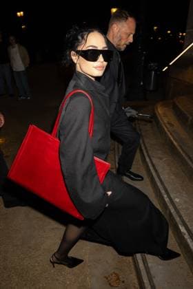 Demi Lovato outside the EE72 magazine party at Le Grand Café during Paris Fashion Week PFW Ready to Wear Spring Summer 2026 on October 3rd, 2025 Jeremy MELLOUL Bestimage Celebrities at EE72 party during Paris Fashion Week Ready to Wear Collection Spring Summer 2026 on 3rd, October, 2025  Copyright: xJeremyxMelloulx xBestimagexJeremyxMelloulx xBestimagex