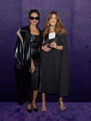 Farida Khelfa et Carla Bruni - Photo Call of Messika Fashion Show, Spring Summer 2026 Collection as part of Paris Fashion Week, France, October 13th 2025 Olivier Borde Bestimage Photo Call of Messika Fashion Show, Spring Summer 2026 Collection as part of Paris Fashion Week, France, October 3rd 2025 Paris France  Copyright: xOLIVIERxBORDEx xBESTIMAGExOLIVIERxBORDEx xBESTIMAGEx