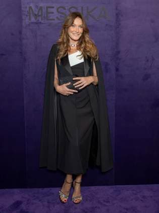 Carla Bruni - Photo Call of Messika Fashion Show, Spring Summer 2026 Collection as part of Paris Fashion Week, France, October 13th 2025 Olivier Borde Bestimage Photo Call of Messika Fashion Show, Spring Summer 2026 Collection as part of Paris Fashion Week, France, October 3rd 2025 Paris France  Copyright: xOLIVIERxBORDEx xBESTIMAGExOLIVIERxBORDEx xBESTIMAGEx