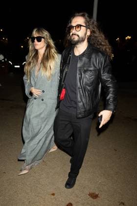 Heidi Klum, Tom Kaulitz outside EE72 magazine party at Le Grand Café during Paris Fashion Week PFW Ready to Wear Spring Summer 2026 on October 3rd, 2025 Jeremy MELLOUL Bestimage Celebrities at EE72 party during Paris Fashion Week Ready to Wear Collection Spring Summer 2026 on 3rd, October, 2025  Copyright: xJeremyxMelloulx xBestimagexJeremyxMelloulx xBestimagex