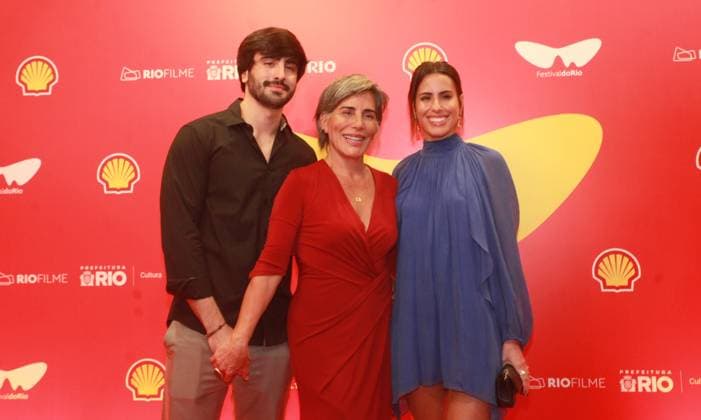 RECORD DATE NOT STATED premiere of the film Sex by Gloria Pires during the Rio de Janeiro Film Festival rio de janeiro (rj), 10 03 2025 - cinema festival cast rj - actress gloria pires accompanied by her children bento and ana, during the pre-premiere of the film sexo during the rio de janeiro film festival, this friday, october 3, 2025. (Foto: Onofre Veras Thenews2 imago images) premiere of the film Sex by Gloria Pires during the Rio de Janeiro Film Festival  Copyright: xPicasax