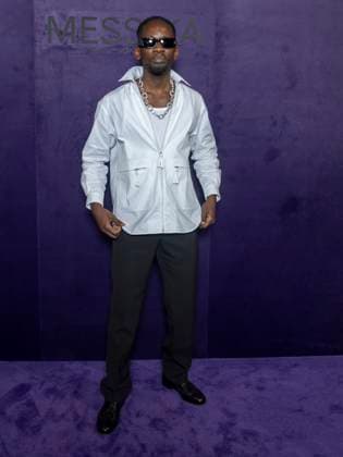 Mr Eazi - Photo Call of Messika Fashion Show, Spring Summer 2026 Collection as part of Paris Fashion Week, France, October 13th 2025 Olivier Borde Bestimage Photo Call of Messika Fashion Show, Spring Summer 2026 Collection as part of Paris Fashion Week, France, October 3rd 2025 Paris France  Copyright: xOLIVIERxBORDEx xBESTIMAGExOLIVIERxBORDEx xBESTIMAGEx