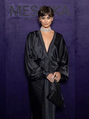 Taylor Hill - Photo Call of Messika Fashion Show, Spring Summer 2026 Collection as part of Paris Fashion Week, France, October 13th 2025 Olivier Borde Bestimage Photo Call of Messika Fashion Show, Spring Summer 2026 Collection as part of Paris Fashion Week, France, October 3rd 2025 Paris France  Copyright: xOLIVIERxBORDEx xBESTIMAGExOLIVIERxBORDEx xBESTIMAGEx