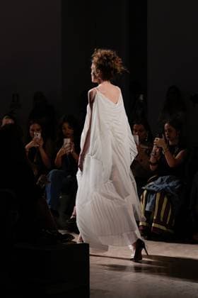 October 3, 2025, Lisbon, Portugal: A model walks the runway during Alves Goncalves fashion show at ModaLisboa Base, Lisbon Fashion Week in Lisboa. Lisbon Portugal - ZUMAs197 20251003_aaa_s197_323 Copyright: xBrunoxdexCarvalhox