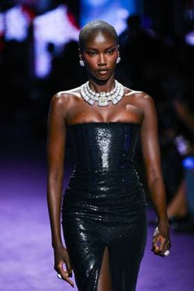 PFW Messika Runway A model walks the runway during the Messika Womenswear Spring Summer 2026 show as part of Paris Fashion Week in Paris, France on October 03, 2025. Photo by Aurore Marechal ABACAPRESS.COM Paris France  Copyright: xMarechalxAurore ABACAx