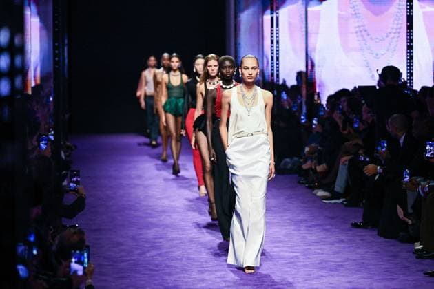 PFW Messika Runway Models walk the runway during the Messika Womenswear Spring Summer 2026 show as part of Paris Fashion Week in Paris, France on October 03, 2025. Photo by Aurore Marechal ABACAPRESS.COM Paris France  Copyright: xMarechalxAurore ABACAx