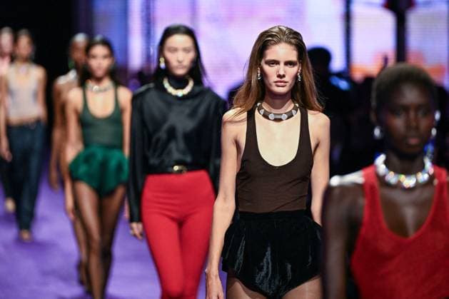 PFW Messika Runway Models walk the runway during the Messika Womenswear Spring Summer 2026 show as part of Paris Fashion Week in Paris, France on October 03, 2025. Photo by Aurore Marechal ABACAPRESS.COM Paris France  Copyright: xMarechalxAurore ABACAx
