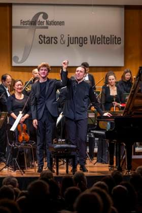 03 10 2025, International Classical Music Festival Festival of Nations 2025, at the Kurhaus Bad Wörishofen Unterallgäu , Jan Lisiecki piano and the Mozarteum Orchestra 03 10 2025, Classical Music Festival Bad Wörishofen 03 10 2025, Classical Music Festival Bad Wörishofen