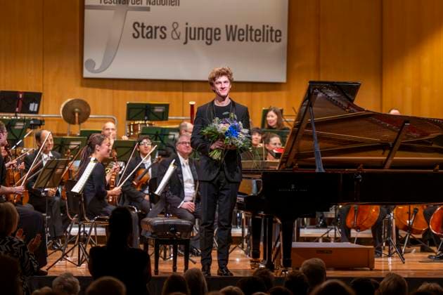 03 10 2025, International Classical Music Festival Festival of Nations 2025, at the Kurhaus Bad Wörishofen Unterallgäu , Jan Lisiecki piano and the Mozarteum Orchestra 03 10 2025, Classical Music Festival Bad Wörishofen 03 10 2025, Classical Music Festival Bad Wörishofen