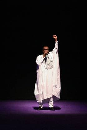 PFW Messika Runway Youssou N’Dour performing on the runway during the Messika Womenswear Spring Summer 2026 show as part of Paris Fashion Week in Paris, France on October 03, 2025. Photo by Aurore Marechal ABACAPRESS.COM Paris France  Copyright: xMarechalxAurore ABACAx