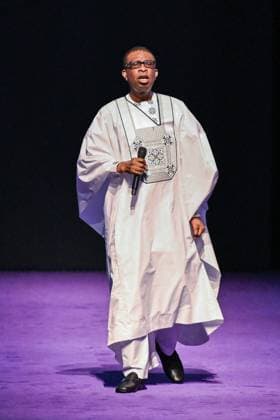 PFW Messika Runway Youssou N’Dour performing on the runway during the Messika Womenswear Spring Summer 2026 show as part of Paris Fashion Week in Paris, France on October 03, 2025. Photo by Aurore Marechal ABACAPRESS.COM Paris France  Copyright: xMarechalxAurore ABACAx