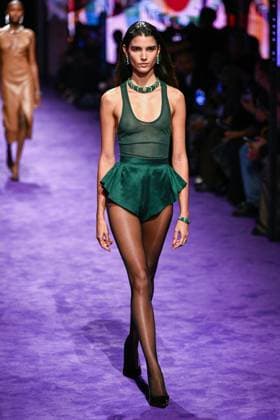 PFW Messika Runway A model walks the runway during the Messika Womenswear Spring Summer 2026 show as part of Paris Fashion Week in Paris, France on October 03, 2025. Photo by Aurore Marechal ABACAPRESS.COM Paris France  Copyright: xMarechalxAurore ABACAx