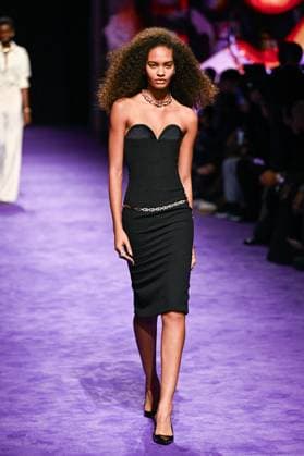PFW Messika Runway A model walks the runway during the Messika Womenswear Spring Summer 2026 show as part of Paris Fashion Week in Paris, France on October 03, 2025. Photo by Aurore Marechal ABACAPRESS.COM Paris France  Copyright: xMarechalxAurore ABACAx