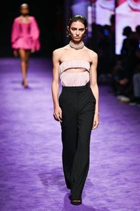 PFW Messika Runway A model walks the runway during the Messika Womenswear Spring Summer 2026 show as part of Paris Fashion Week in Paris, France on October 03, 2025. Photo by Aurore Marechal ABACAPRESS.COM Paris France  Copyright: xMarechalxAurore ABACAx