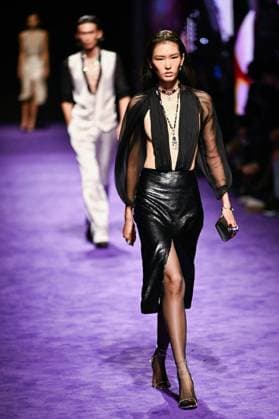 PFW Messika Runway A model walks the runway during the Messika Womenswear Spring Summer 2026 show as part of Paris Fashion Week in Paris, France on October 03, 2025. Photo by Aurore Marechal ABACAPRESS.COM Paris France  Copyright: xMarechalxAurore ABACAx