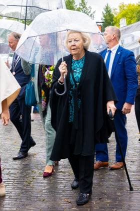 Princess Beatrix at the Oranjepad of the Princess Beatrix Muscle Fund. Baarn, the Netherlands. 04 Oct 2025 Princess Beatrix on the grounds of Soestdijk Palace at the sixth edition of the Princess Beatrix Muscle Fund s Orange Trail. Baarn The Netherlands  Copyright: xMischaxSchoemakerx