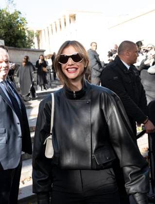 Barbara Palvin at Elie Saab Collection Prêt à Porter Printemps Été 2026 fashion show during Paris Fashion Week PFW , October 4, 2026 ? Sam Delpech Bestimage Barbara Palvin at Elie Saab Fashion Show Ready to Wear Collection Spring Summer 2026 during Paris Fashion Week on 4, October, 2026 at Arrivals Elie Saab Fashion Show Ready to Wear Collection Spring Summer 2026 during Paris Fashion Week PFW , at Palais de Tokyo, Paris, France, on October 4, 2025 Sam Delpech Bestimage Arrivals Elie Saab Fashion Show Ready to Wear Collection Spring Summer 2026 during Paris Fashion Week, on 4, October, 2026 Paris France  Copyright: xSamxDelpechx xBestimagexSamxDelpechx xBestimagex