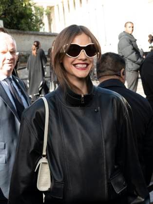 Barbara Palvin at Elie Saab Collection Prêt à Porter Printemps Été 2026 fashion show during Paris Fashion Week PFW , October 4, 2026 ? Sam Delpech Bestimage Barbara Palvin at Elie Saab Fashion Show Ready to Wear Collection Spring Summer 2026 during Paris Fashion Week on 4, October, 2026 at Arrivals Elie Saab Fashion Show Ready to Wear Collection Spring Summer 2026 during Paris Fashion Week PFW , at Palais de Tokyo, Paris, France, on October 4, 2025 Sam Delpech Bestimage Arrivals Elie Saab Fashion Show Ready to Wear Collection Spring Summer 2026 during Paris Fashion Week, on 4, October, 2026 Paris France  Copyright: xSamxDelpechx xBestimagexSamxDelpechx xBestimagex