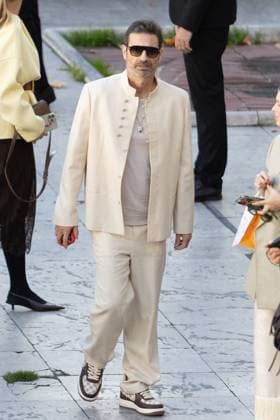 PFW - Elie Saab Womenswear Spring-Summer - Arrivals NB Richard Orlinski arriving at the Elie Saab Womenswear Spring-Summer 2026 show as part of Paris Fashion Week on October 04, 2025 in Paris, France. Photo by Nasser Berzane ABACAPRESS.COM Paris France  Copyright: xBerzanexNasser ABACAx