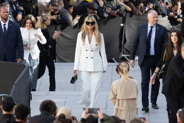 PFW - Elie Saab Womenswear Spring-Summer - Arrivals NB Heidi Klum arriving at the Elie Saab Womenswear Spring-Summer 2026 show as part of Paris Fashion Week on October 04, 2025 in Paris, France. Photo by Nasser Berzane ABACAPRESS.COM Paris France  Copyright: xBerzanexNasser ABACAx