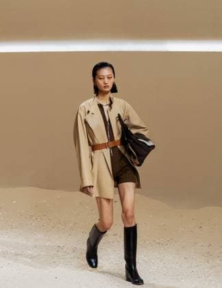 Paris fashion week Womenwear sprint summer 2025 2026 HERMES 4rd October 2025 sylvie lefort photography MAXPPP 04 10 2025 @sylvie Lefort Photography MAXPPP 4 10 25 Models present creations from the SPRINT SUMMER 2025 2026 Womenswear collection by HERMES during the Paris Fashion Week, in Paris, France 4rd October 2025 The presentation of the Womens collections from september 29th to october 7th 25  Copyright: xMAXPPPxsylviexlefortxphotographyx LFR202510043706 LFR202510043706