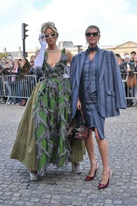 PFW Vivienne Westwood Outside Arrivals Paris Hilton, Nicky Hilton arriving at Vivienne Westwood show during Paris Fashion Week in Paris, France on October 4, 2025. Photo by Julien Reynaud APS-Medias ABACAPRESS.COM Paris France  Copyright: xReynaudxJulien APS-Medias ABACAx