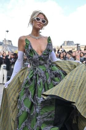 PFW Vivienne Westwood Outside Arrivals Paris Hilton arriving at Vivienne Westwood show during Paris Fashion Week in Paris, France on October 4, 2025. Photo by Julien Reynaud APS-Medias ABACAPRESS.COM Paris France  Copyright: xReynaudxJulien APS-Medias ABACAx