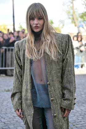 PFW Vivienne Westwood Outside Arrivals Victoria De Angelis arriving at Vivienne Westwood show during Paris Fashion Week in Paris, France on October 4, 2025. Photo by Julien Reynaud APS-Medias ABACAPRESS.COM Paris France  Copyright: xReynaudxJulien APS-Medias ABACAx