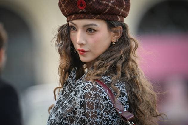 Paris Fashion Week spring summer 206 Vivienne Westwood show NiiNii 449310 2025 10 04 Paris France  Copyright: xBarbaraxNeymanx xStarfacex STAR_449310_011