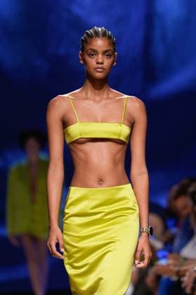 October 4, 2025, Lisbon, Portugal: A model walks the runway during Goncalo Peixoto fashion show at ModaLisboa Base, Lisbon Fashion Week in Lisboa. Lisbon Portugal - ZUMAs197 20251004_aaa_s197_532 Copyright: xBrunoxdexCarvalhox