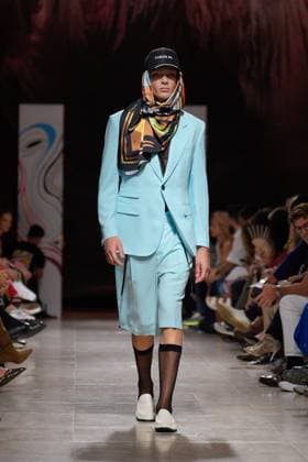 October 4, 2025, Lisbon, Portugal: A model walks the runway during Carlos Gil fashion show at ModaLisboa Base, Lisbon Fashion Week in Lisboa. Lisbon Portugal - ZUMAs197 20251004_aaa_s197_589 Copyright: xBrunoxdexCarvalhox