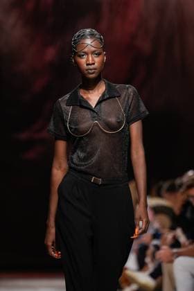 October 4, 2025, Lisbon, Portugal: A model walks the runway during Carlos Gil fashion show at ModaLisboa Base, Lisbon Fashion Week in Lisboa. Lisbon Portugal - ZUMAs197 20251004_aaa_s197_577 Copyright: xBrunoxdexCarvalhox