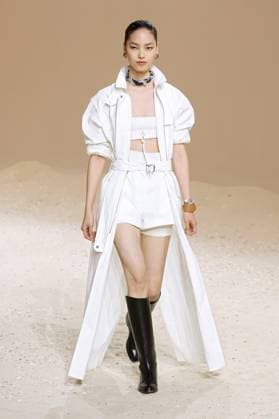 (251005) -- PARIS , Oct. 5, 2025 -- A model presents creations from the ready-to-wear Spring Summer 2026 collections by Hermes during the Paris Fashion Week, in Paris, France, on Oct. 4, 2025. ( Handout via Xinhua) FRANCE-PARIS-FASHION WEEK-HERMES MeetEurope 