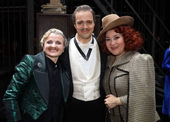 Die Fledermaus Premiere Theater an der Wien Vienna, Theater an der Wien, 04 10 2025 Jana KURUCOVA, Hulkar SABIROVA, Leon KOSAVIC