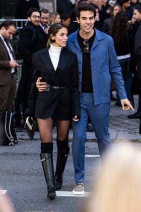 Kaka et sa femme Carol Dias quittent le défilé Hermès Collection Femme Prêt à Porter Printemps Eté 2026 lors de la Fashion Week de Paris PFW le 4 octobre 2025 Julien Sarkissian Bestimage Kaka and his wife Carol Dias leave the Hermès Womens Ready to Wear Spring Summer 2026 collection show during Paris Fashion Week PFW on October 4, 2025 Paris France  Copyright: xJulienxSarkissianx xBestimagexJulienxSarkissianx xBestimagex