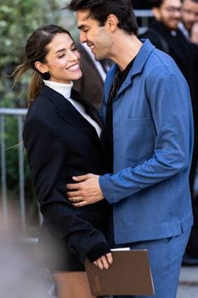Kaka et sa femme Carol Dias quittent le défilé Hermès Collection Femme Prêt à Porter Printemps Eté 2026 lors de la Fashion Week de Paris PFW le 4 octobre 2025 Julien Sarkissian Bestimage Kaka and his wife Carol Dias leave the Hermès Womens Ready to Wear Spring Summer 2026 collection show during Paris Fashion Week PFW on October 4, 2025 Paris France  Copyright: xJulienxSarkissianx xBestimagexJulienxSarkissianx xBestimagex