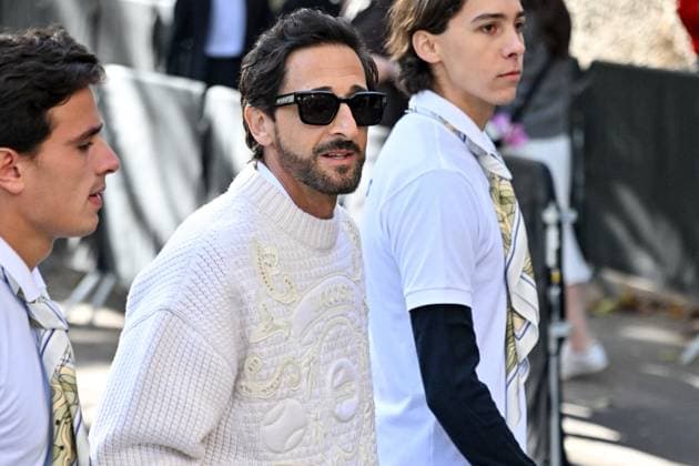 PFW Lacoste Outside Arrivals Adrien Brody arriving at Lacoste show during Paris Fashion Week in Paris, France on October 5, 2025. Photo by Julien Reynaud APS-Medias ABACAPRESS.COM Paris France  Copyright: xReynaudxJulien APS-Medias ABACAx