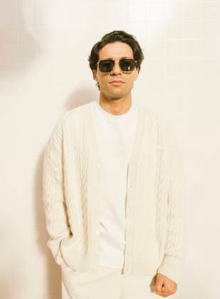 Mayer at Lacoste Fashion Show Ready to Wear Collection Spring Summer 2026 during Paris Fashion Week PFW , October 5, 2026 ? Sam Delpech Bestimage Mayer at Lacoste Fashion Show Ready to Wear Collection Spring Summer 2026 during Paris Fashion Week on 5, October, 2026 Paris France  Copyright: xSamxDelpechx xBestimagexSamxDelpechx xBestimagex