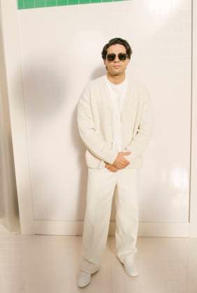 Mayer at Lacoste Fashion Show Ready to Wear Collection Spring Summer 2026 during Paris Fashion Week PFW , October 5, 2026 ? Sam Delpech Bestimage Mayer at Lacoste Fashion Show Ready to Wear Collection Spring Summer 2026 during Paris Fashion Week on 5, October, 2026 Paris France  Copyright: xSamxDelpechx xBestimagexSamxDelpechx xBestimagex