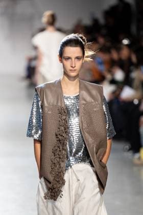Runway Niccolo Pasqualetti Womenswear - PFW A model mannequin walks the runway during the Niccolò Pasqualetti Womenswear Spring Summer 2026 show as part of Paris Fashion Week on October 5, 2025 in Paris, France. Photo by Alexis Jumeau ABACAPRESS.COM Paris France  Copyright: xJumeauxAlexis ABACAx