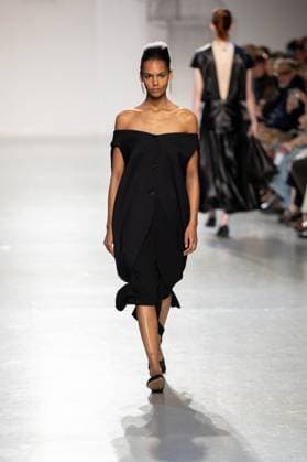 Runway Niccolo Pasqualetti Womenswear - PFW A model mannequin walks the runway during the Niccolò Pasqualetti Womenswear Spring Summer 2026 show as part of Paris Fashion Week on October 5, 2025 in Paris, France. Photo by Alexis Jumeau ABACAPRESS.COM Paris France  Copyright: xJumeauxAlexis ABACAx